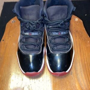 Size 10.5 bred 11 Jordan’s